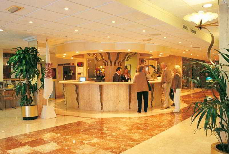 Hotel Servigroup Diplomatic Benidorm Eksteriør bilde